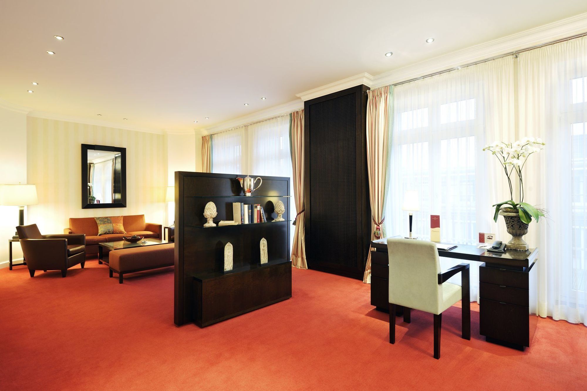 카스텐스 호텔 루이젠호프 하노버 객실 사진 A suite at Mandarin Oriental Munich