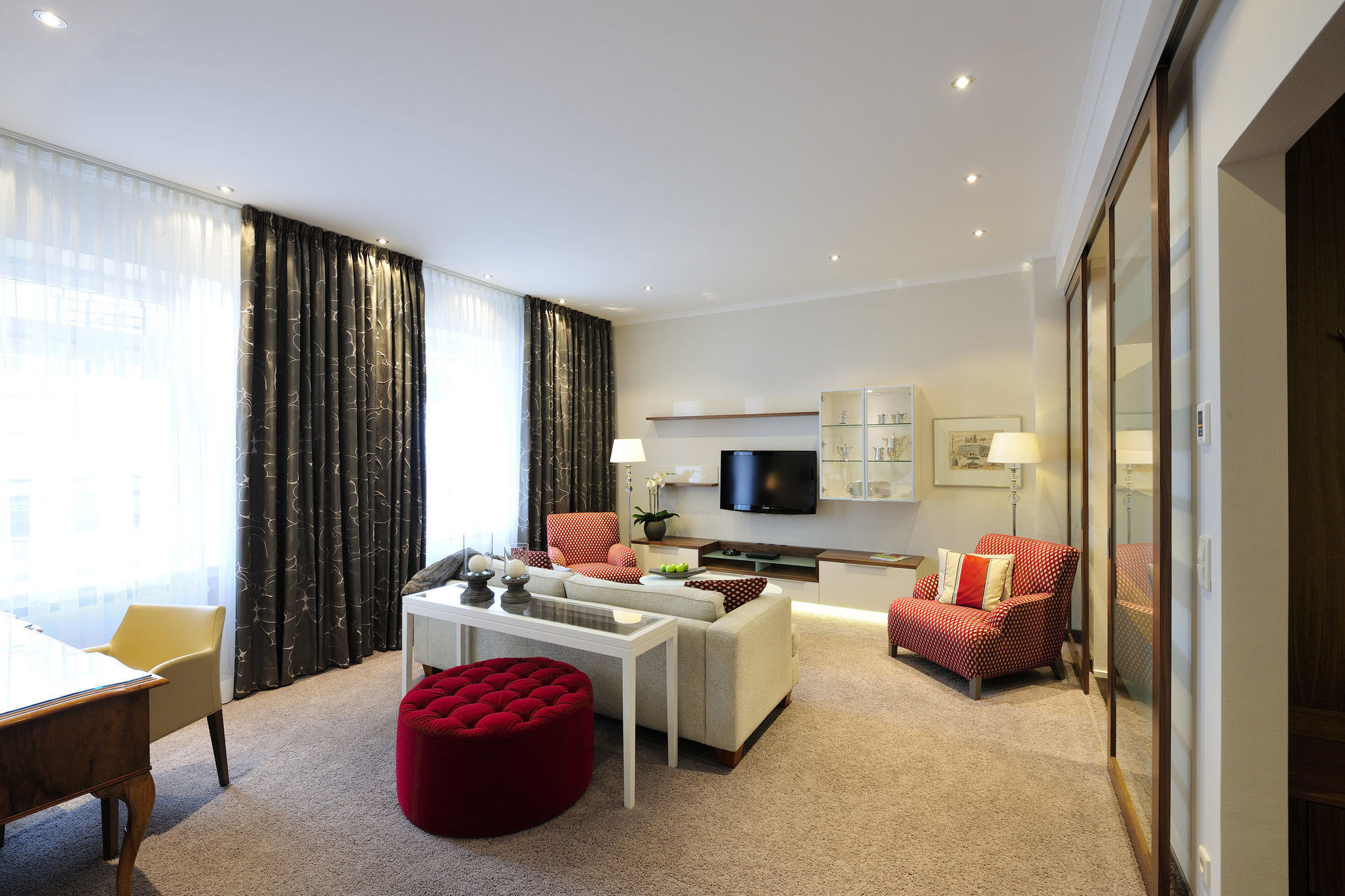 카스텐스 호텔 루이젠호프 하노버 외부 사진 Suite at the Hotel